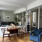 公寓 Marais Beaux Volumes Et Clarte